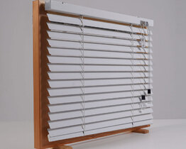 Aluminum venetian blinds